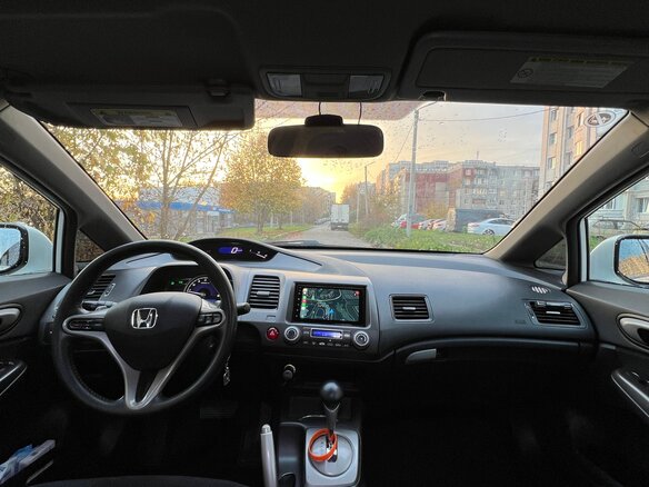 2010 Honda Civic VIII Рестайлинг, белый, 915000 рублей - вид 10