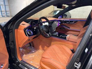 2026 Mercedes-Benz Maybach S-Класс 580 II (Z223) Рестайлинг, чёрный, 37400000 рублей, вид 2
