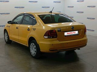2019 Volkswagen Polo V Рестайлинг, коричневый, 585000 рублей, вид 4