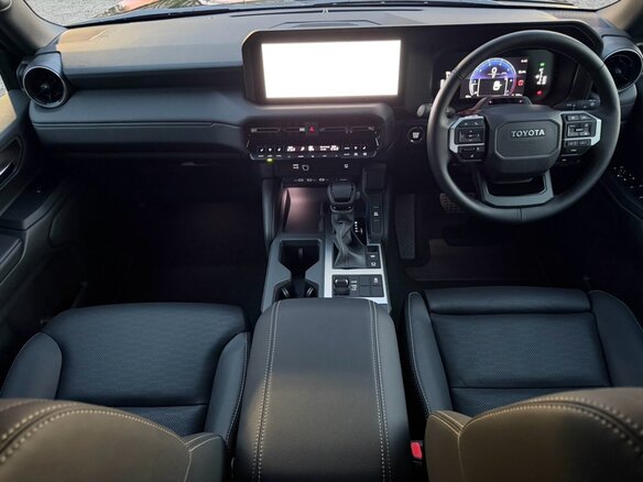 2026 Toyota Land Cruiser Prado 250 Series, чёрный, 7500000 рублей - вид 29