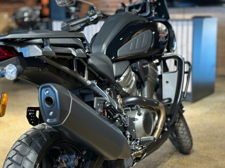 2021 Harley-Davidson Pan America, чёрный, 1990000 рублей, вид 5