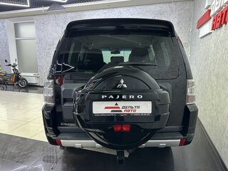 2011 Mitsubishi Pajero IV Рестайлинг 1, чёрный, 1899000 рублей, вид 4
