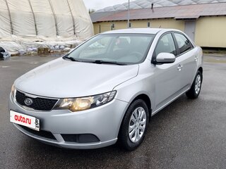 2011 Kia Cerato 5-speed II, серебристый, 770000 рублей, вид 1