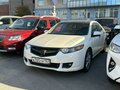 2010 Honda Accord VIII, белый, 999000 рублей