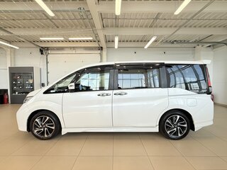 2015 Honda Stepwgn Spada V, белый, 2079000 рублей, вид 3