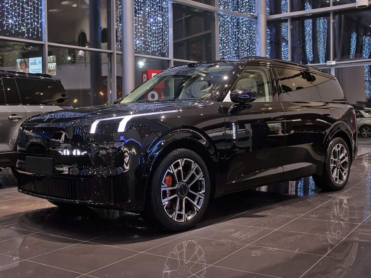 Открыть фотографии: Lynk & Co 900
