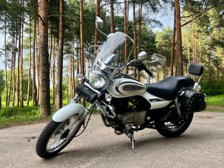 Bajaj Avenger