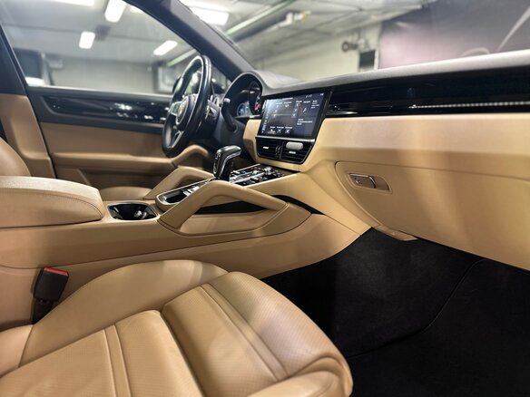 2018 Porsche Cayenne III, чёрный, 5950000 рублей - вид 27