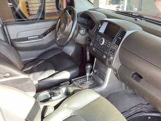 2011 Nissan Navara (Frontier) III (D40) Рестайлинг, красный, 1370000 рублей, вид 5
