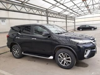 2017 Toyota Fortuner II, чёрный, 3600000 рублей, вид 4