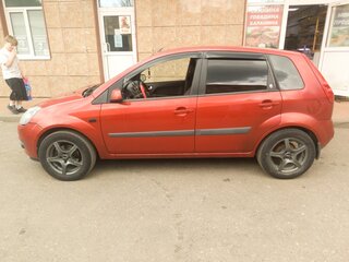 2006 Ford Fiesta Mk5, красный, 399999 рублей, вид 3