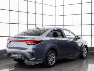 2019 Kia Rio IV, серый, 1399000 рублей, вид 4