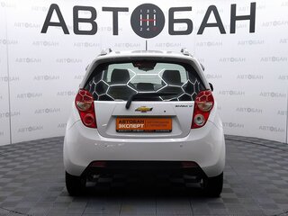 2022 Chevrolet Spark III (M300) Рестайлинг, белый, 1090000 рублей, вид 5