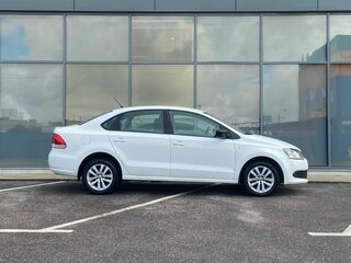 2013 Volkswagen Polo V, белый, 590000 рублей, вид 3