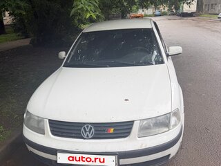 1998 Volkswagen Passat B5, белый, 410000 рублей, вид 1
