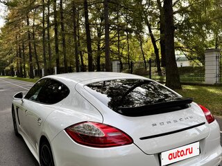2012 Porsche Panamera 4 I, белый, 2999999 рублей, вид 3