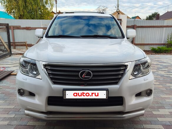 2008 Lexus LX 570 III, белый, 3150000 рублей