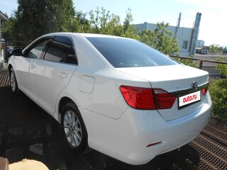 2013 Toyota Camry VII (XV50), белый, 1450000 рублей, вид 2