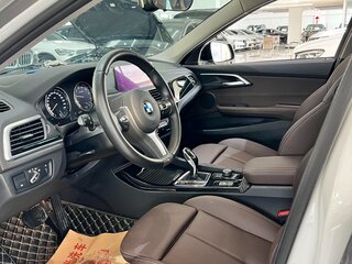 2020 BMW 1 серии 120i III (F52) Рестайлинг, серый, 1700000 рублей, вид 5