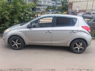2009 Hyundai i20 I, серебристый, 350000 рублей, вид 2