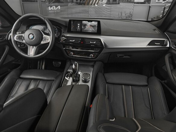2019 BMW 5 серии 530i xDrive VII (G30/G31/G38), серый, 3299000 рублей - вид 9