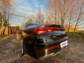 2022 Kia K5 III, чёрный, 3100000 рублей, вид 4