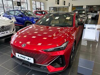 2025 Changan UNI-V I, красный, 3479900 рублей, вид 1