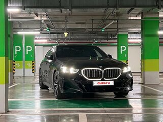 2024 BMW 5 серии 530i xDrive VIII (G60/G61/G68), серый, 7500000 рублей, вид 2