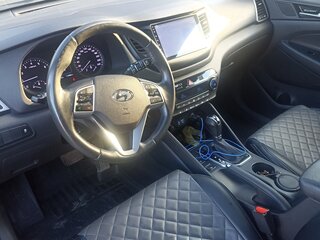2017 Hyundai Tucson III, серый, 2000000 рублей, вид 4