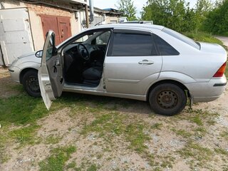 2005 Ford Focus I Рестайлинг, серебристый, 295000 рублей, вид 3