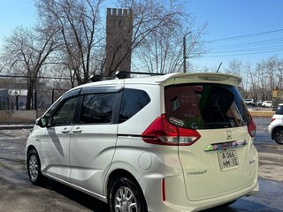 2016 Honda Freed II, белый, 1470000 рублей, вид 5