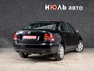 2016 Volkswagen Polo V Рестайлинг, чёрный, 1290000 рублей, вид 4