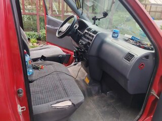 1998 Toyota HiAce H100, красный, 630000 рублей, вид 5