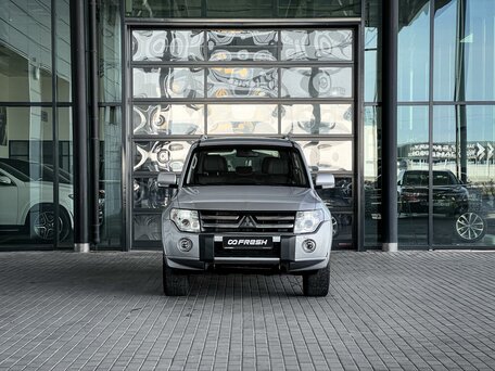 2011 Mitsubishi Pajero IV, серебристый, 1790000 рублей, вид 2