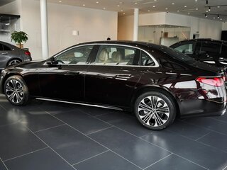 2025 Mercedes-Benz E-Класс 300 VI (W214, S214), коричневый, 9750000 рублей, вид 4