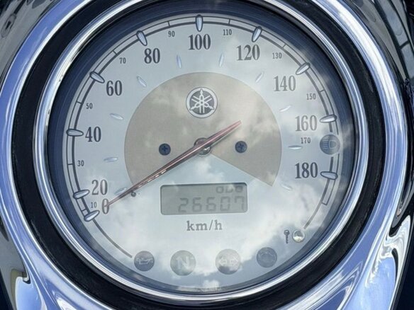 2006 Yamaha XVS1100, чёрный - вид 2