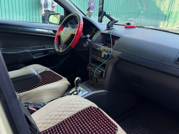 2005 Opel Astra H, золотистый, 450000 рублей - вид 5