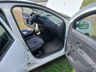2017 Renault Logan II, белый, 320000 рублей, вид 5