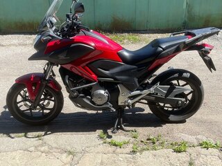 2013 Honda NC 700X, красный, 600000 рублей, вид 1