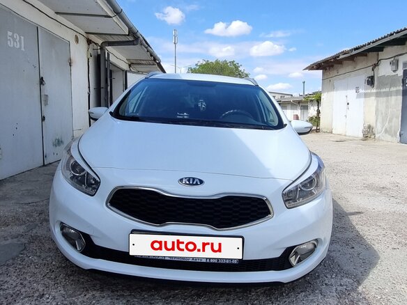 2014 Kia Ceed II, белый - вид 2