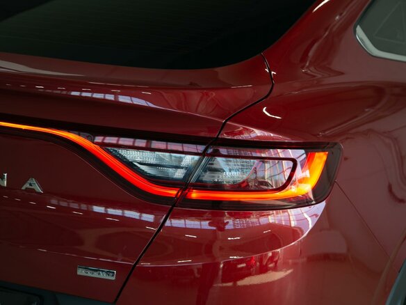 2020 Renault Arkana I, красный, 1730000 рублей - вид 9