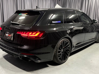 2021 Audi RS 4 IV (B9) Рестайлинг, чёрный, 7650000 рублей, вид 3