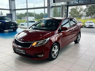 2017 Kia Rio III Рестайлинг, красный, 695000 рублей, вид 3