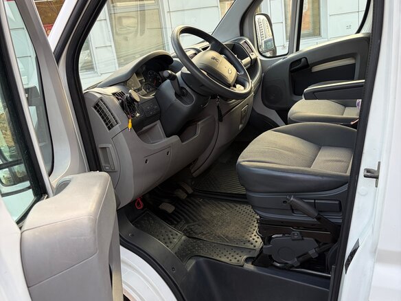 2011 Peugeot Boxer, белый, 1500000 рублей - вид 5