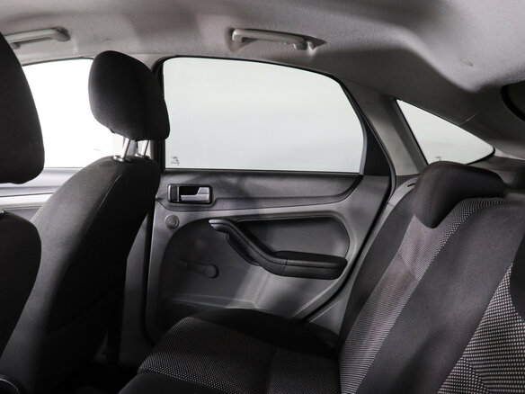 2010 Ford Focus II Рестайлинг, чёрный - вид 8
