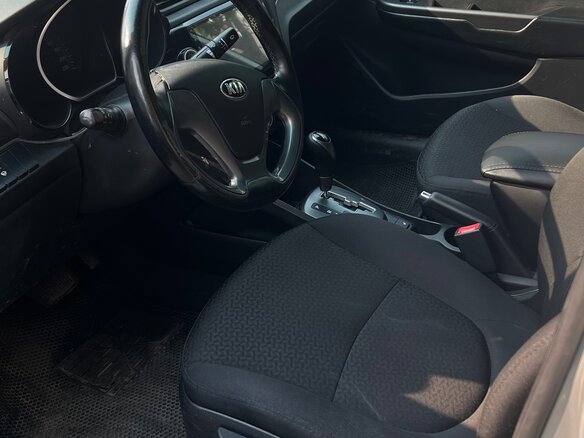 2015 Kia Rio III Рестайлинг, серебристый, 769000 рублей - вид 10