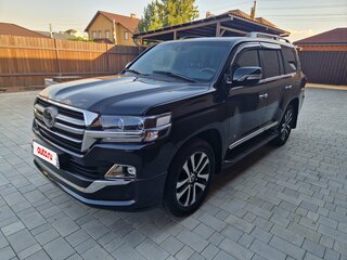 2019 Toyota Land Cruiser 200 Series Рестайлинг 2, чёрный, 11000000 рублей, вид 1