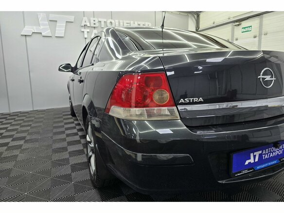 2013 Opel Astra H Рестайлинг, чёрный, 849000 рублей - вид 22