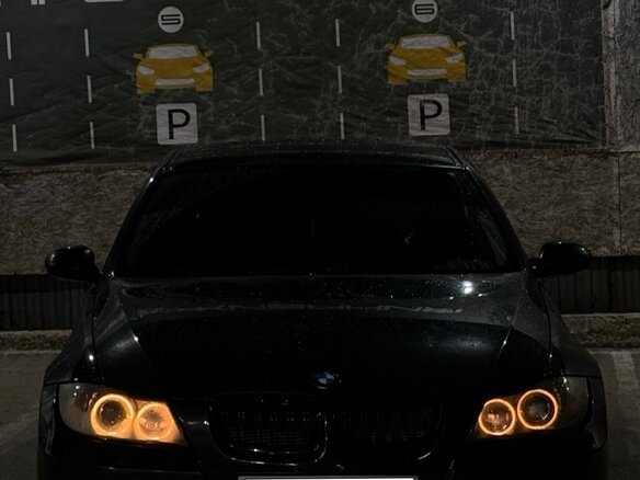 2008 BMW 3 серии 318i V (E90/E91/E92/E93), чёрный, 780000 рублей