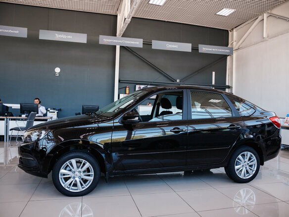 2026 Lada (ВАЗ) Granta I Рестайлинг, чёрный - вид 3